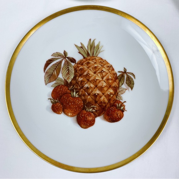 Jaeger Co Golden Crown Autumn Fruit Motif Teacup, Saucer & Dessert Plate-2 Sets - Picture 2 of 8